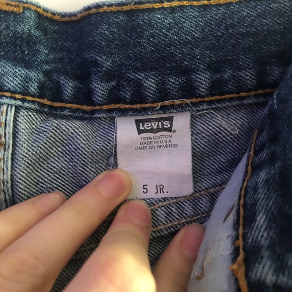 ✨Levi’s✨ Shorts - Picture 5 of 5